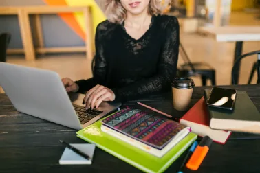 Jak připravit zadání pro tvorbu webu: praktický brief, který šetří čas i peníze